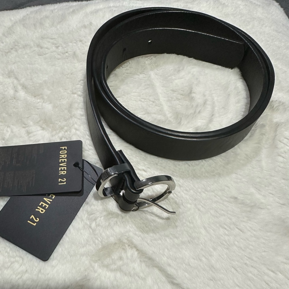 Forever 21 Faux Leather Black Belt